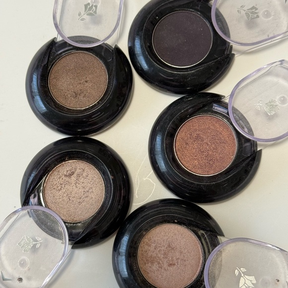 Lancome Eyeshadow Collection - set a 5 neutral shimmer Tones - Picture 2 of 8